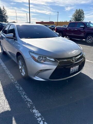 2017 TOYOTA Camry