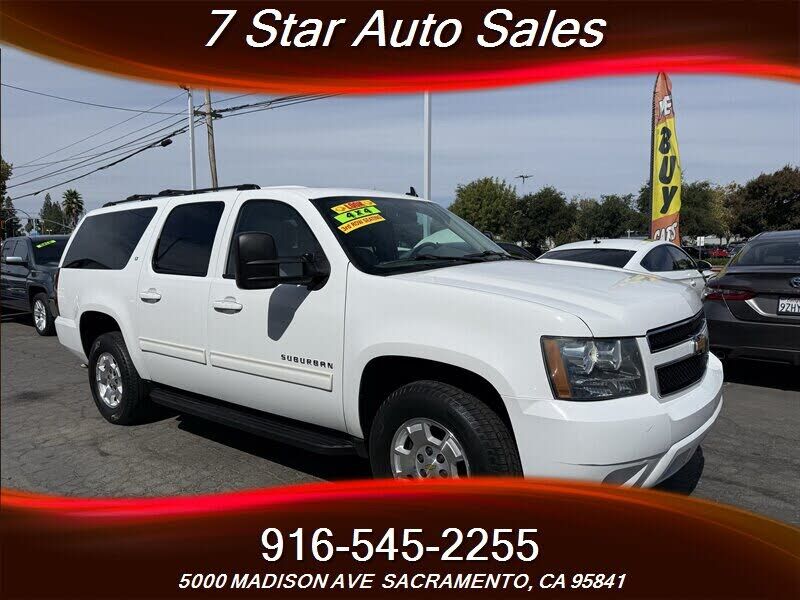 2014 CHEVROLET Suburban
