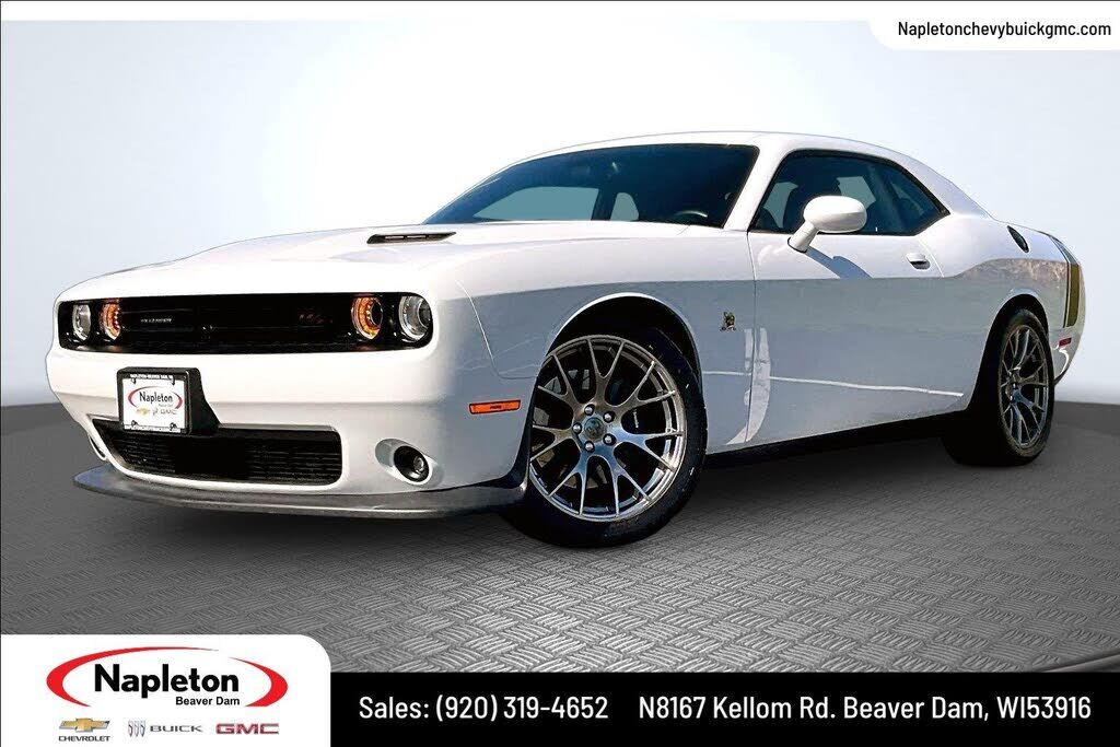 2016 DODGE Challenger