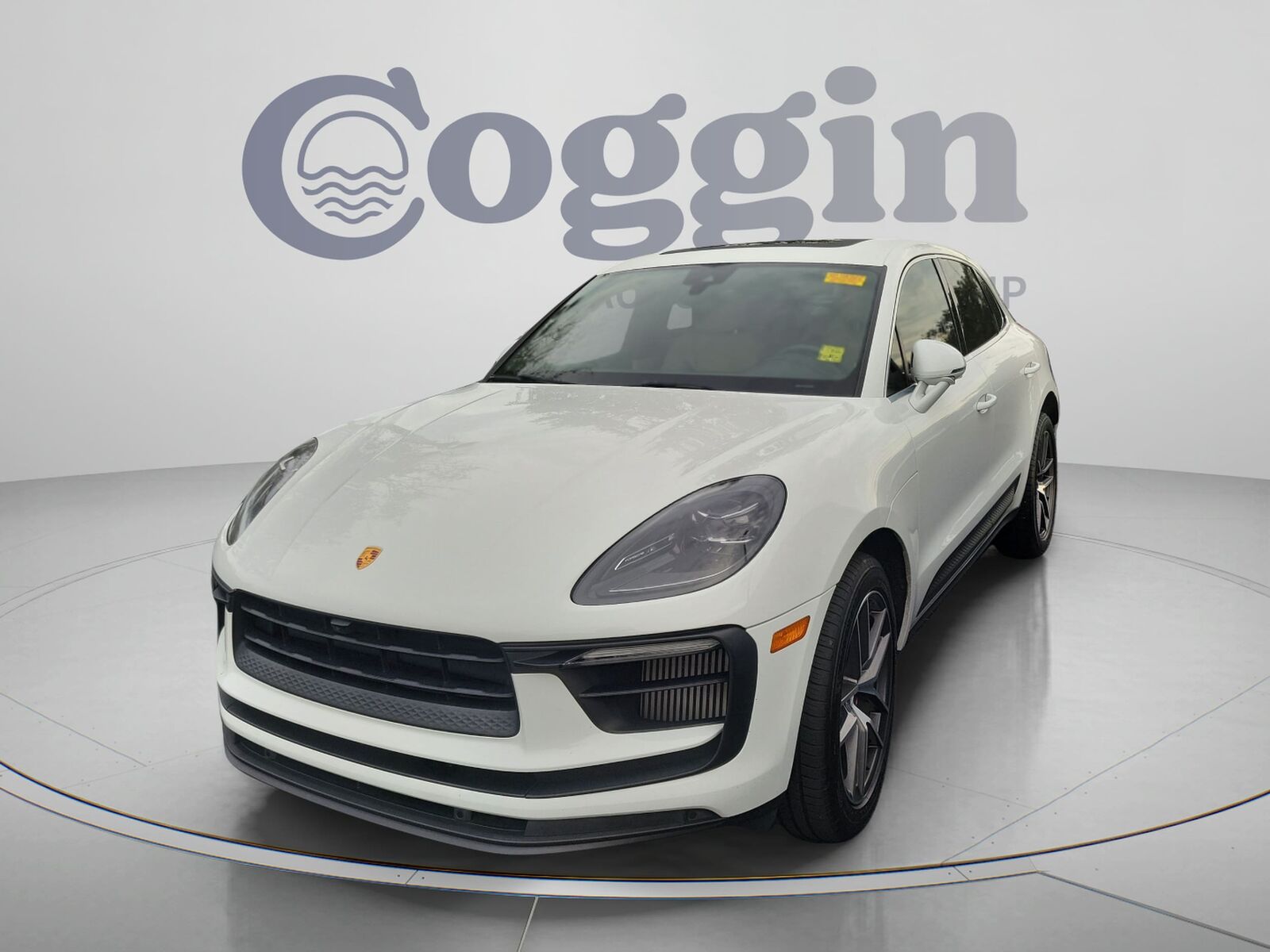 2022 PORSCHE Macan