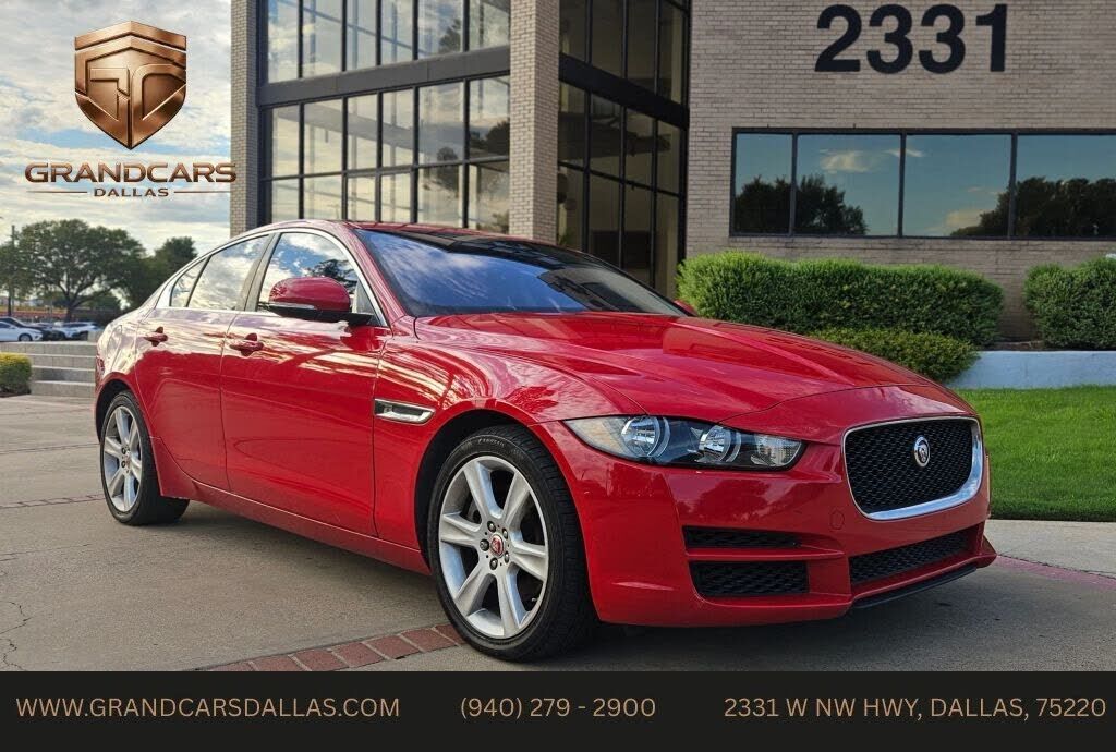 2019 JAGUAR XE