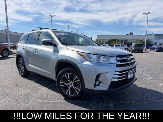 2017 TOYOTA Highlander