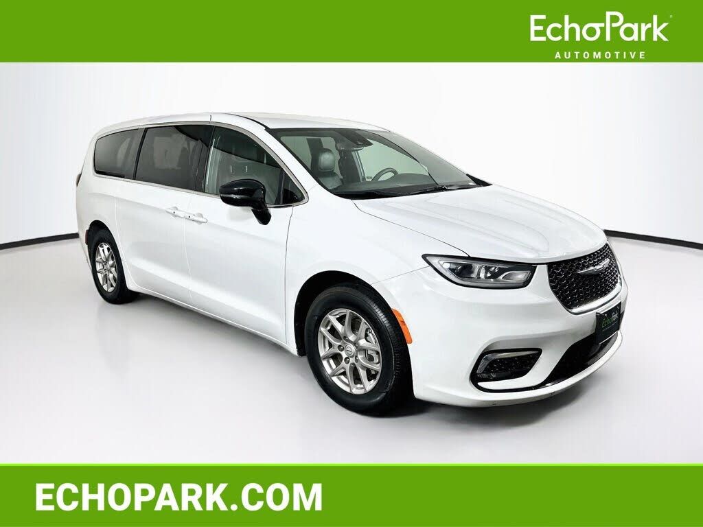 2025 CHRYSLER Pacifica