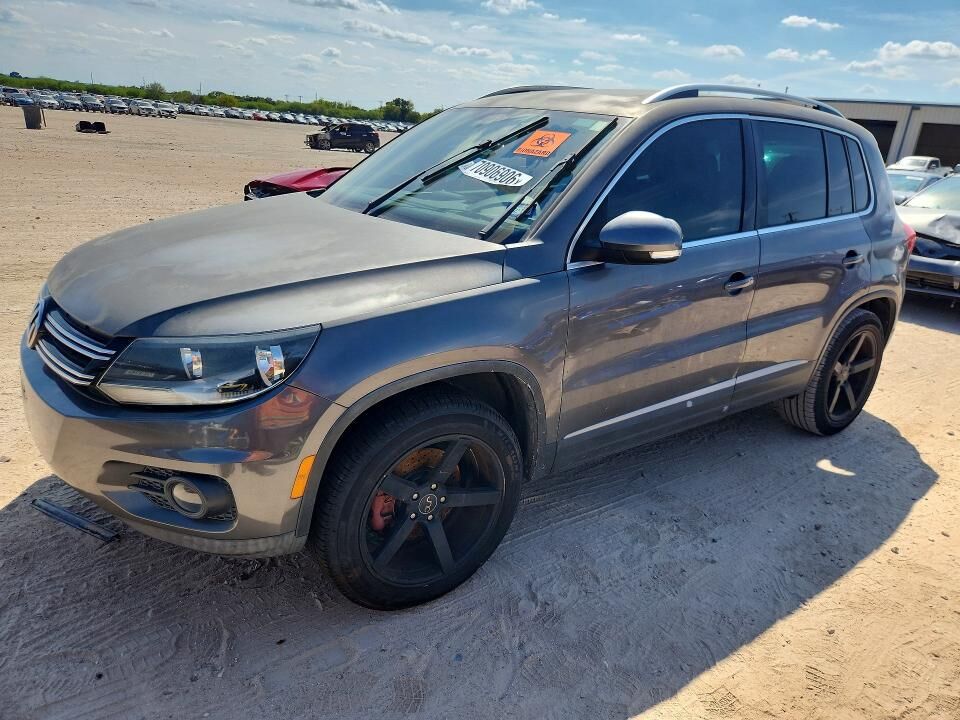 2012 VOLKSWAGEN Tiguan