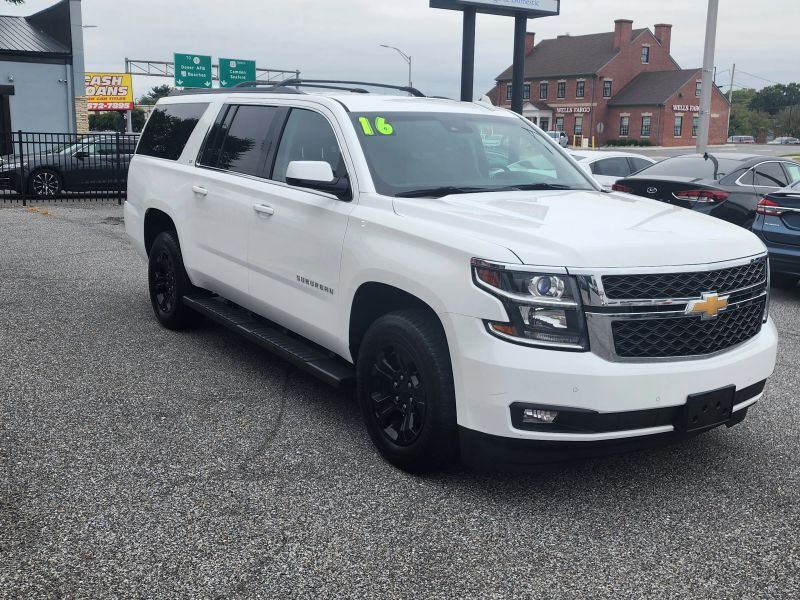 2016 CHEVROLET Suburban