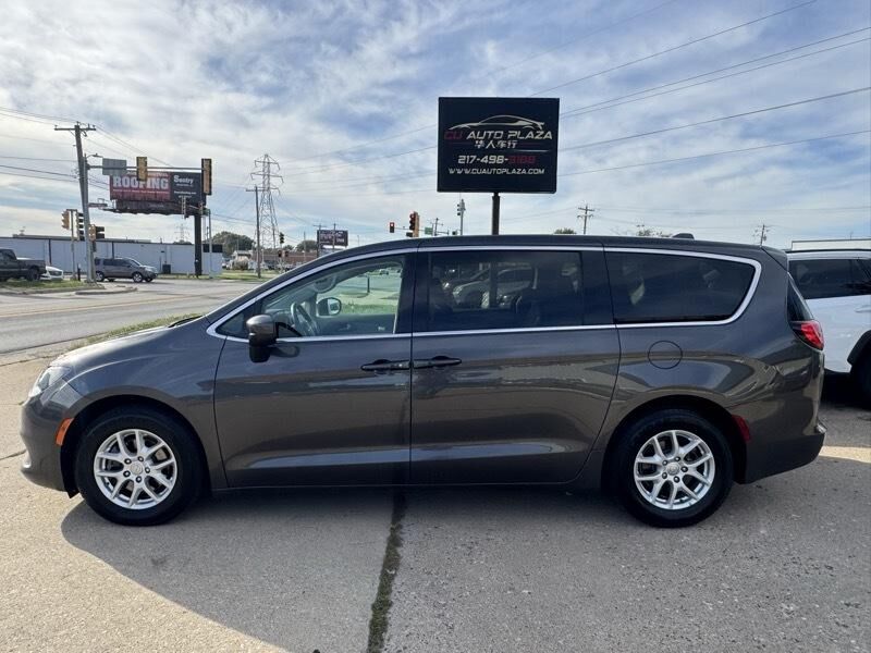 2017 CHRYSLER Pacifica