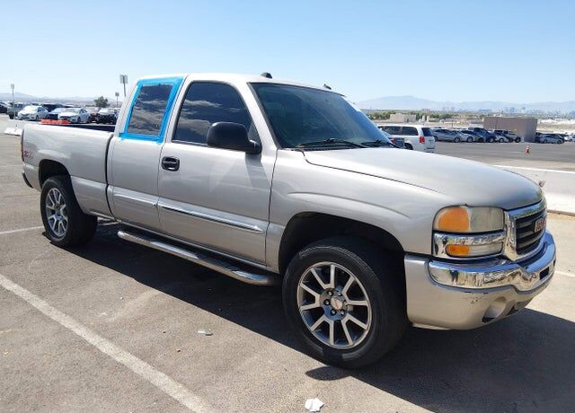 2004 GMC Sierra