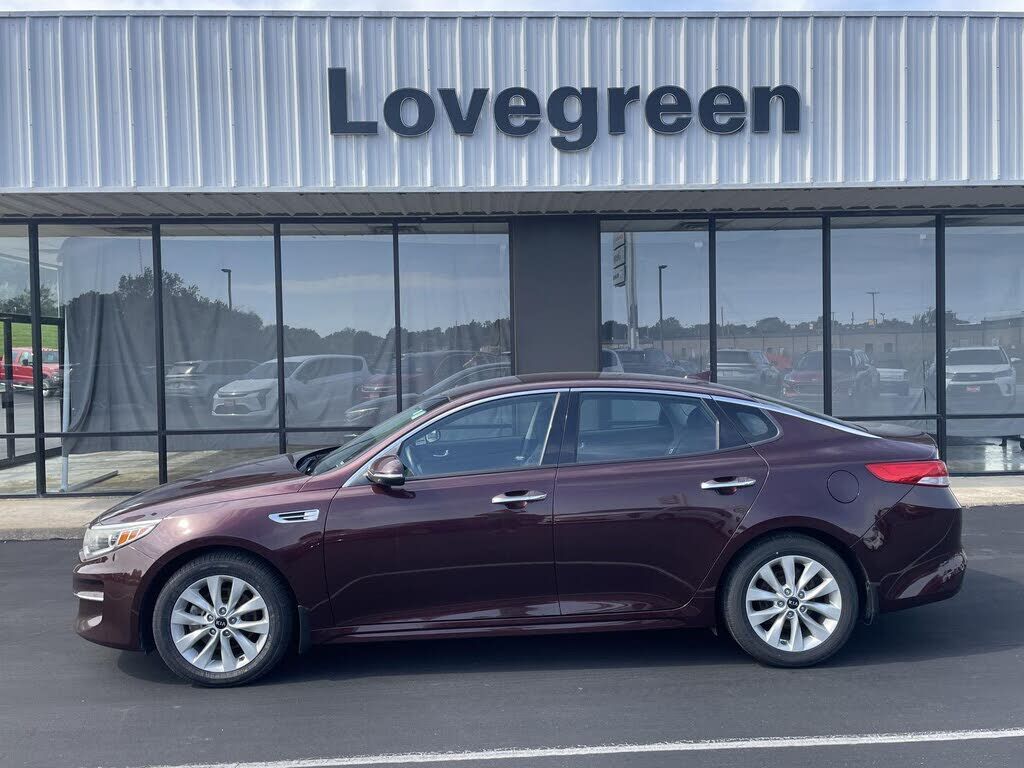 2017 KIA Optima