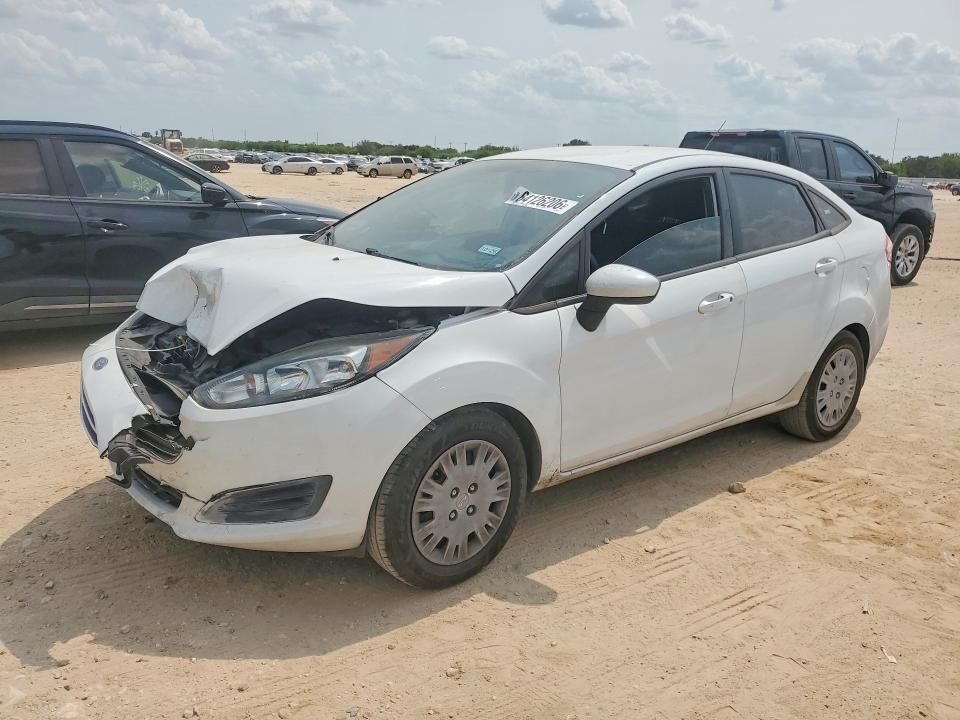 2016 FORD Fiesta