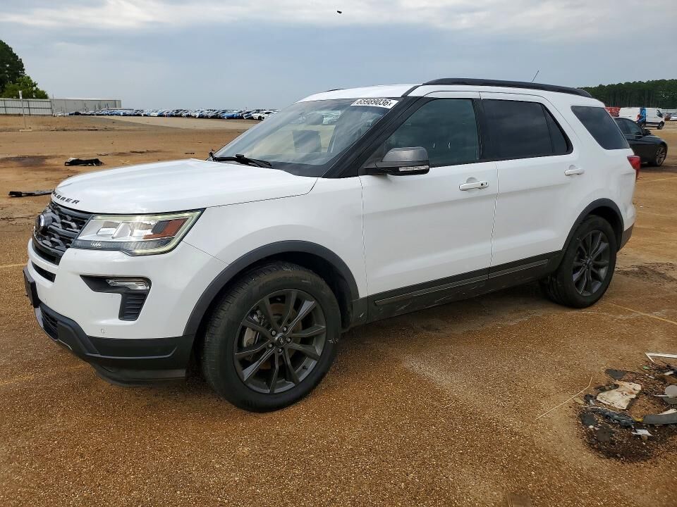 2018 FORD Explorer