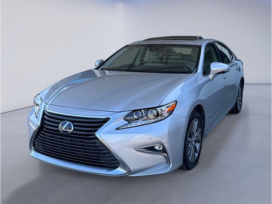 2016 LEXUS ES