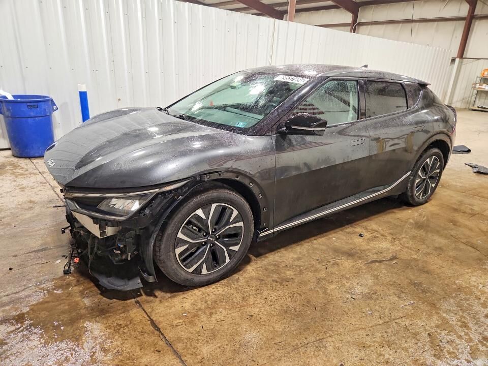 2023 KIA EV6