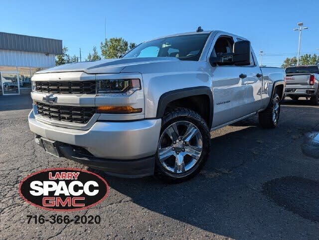 2018 CHEVROLET Silverado
