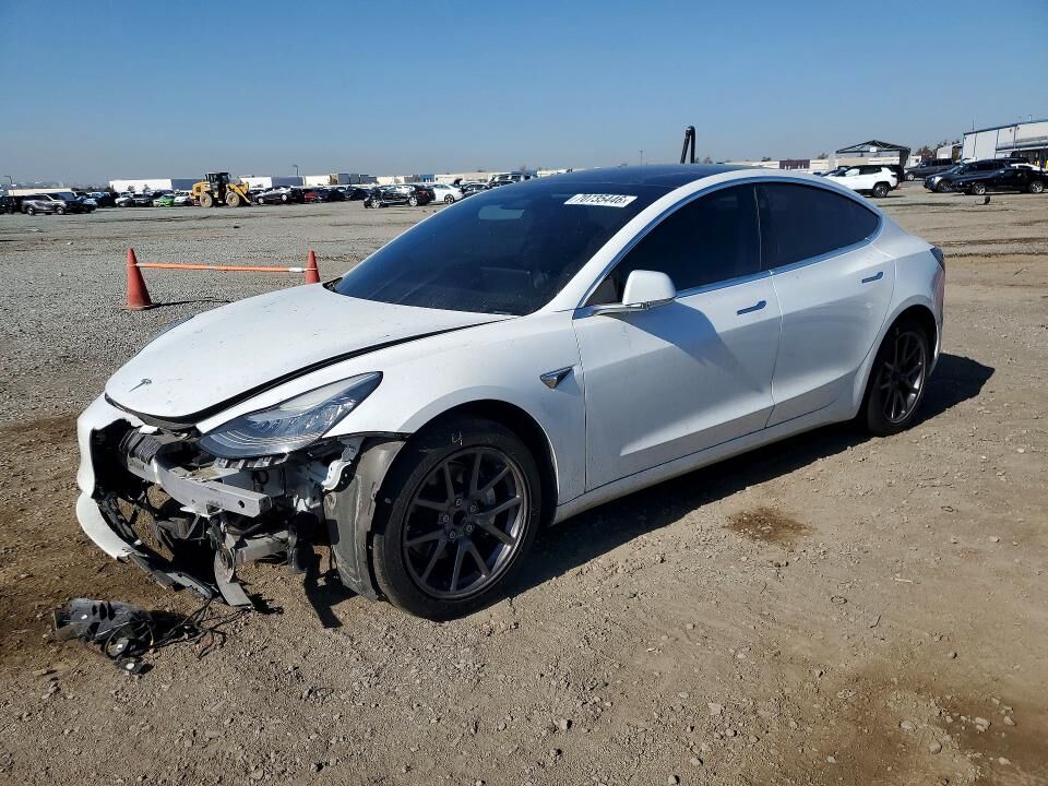 2020 TESLA Model 3