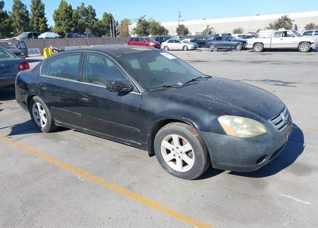 2004 NISSAN Altima