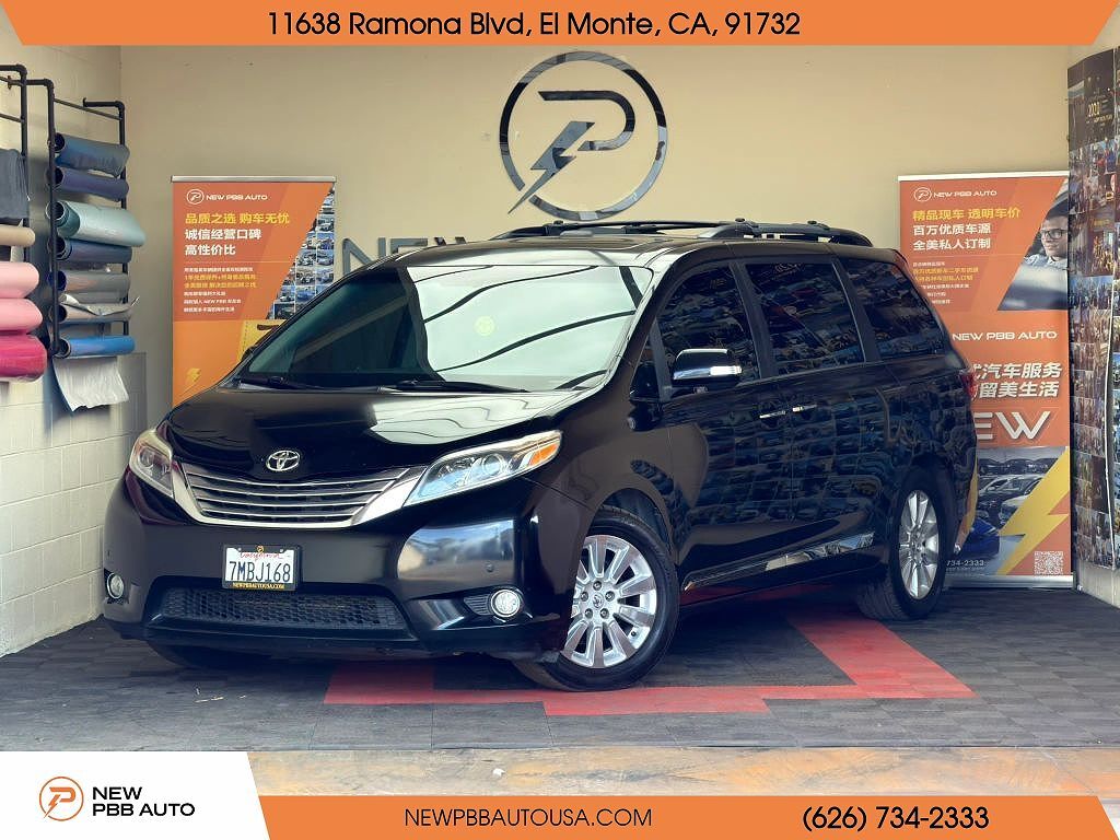 2015 TOYOTA Sienna