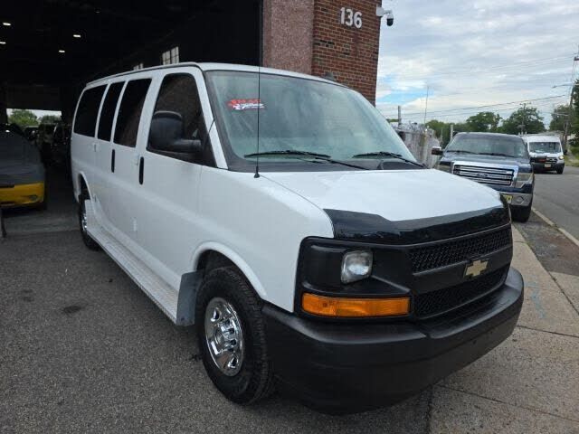 2017 CHEVROLET Express