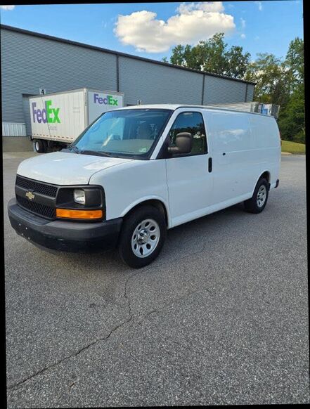 2013 CHEVROLET Express