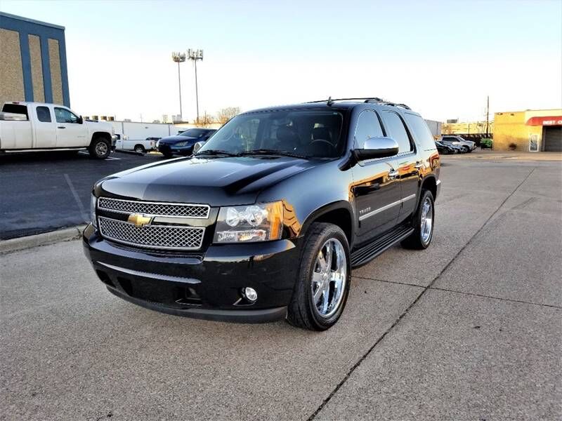 2011 CHEVROLET Tahoe