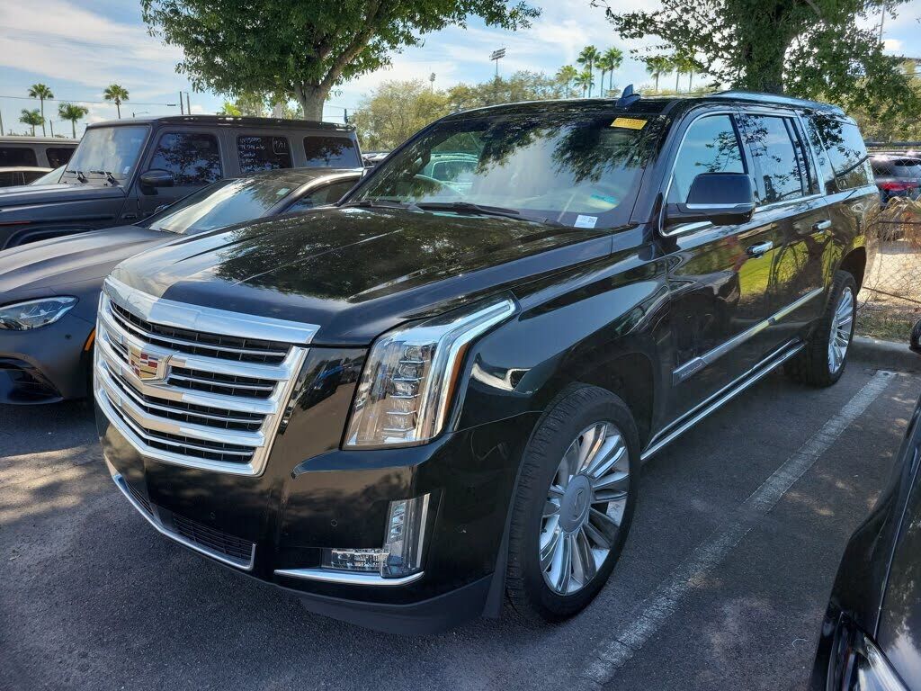 2019 CADILLAC Escalade ESV