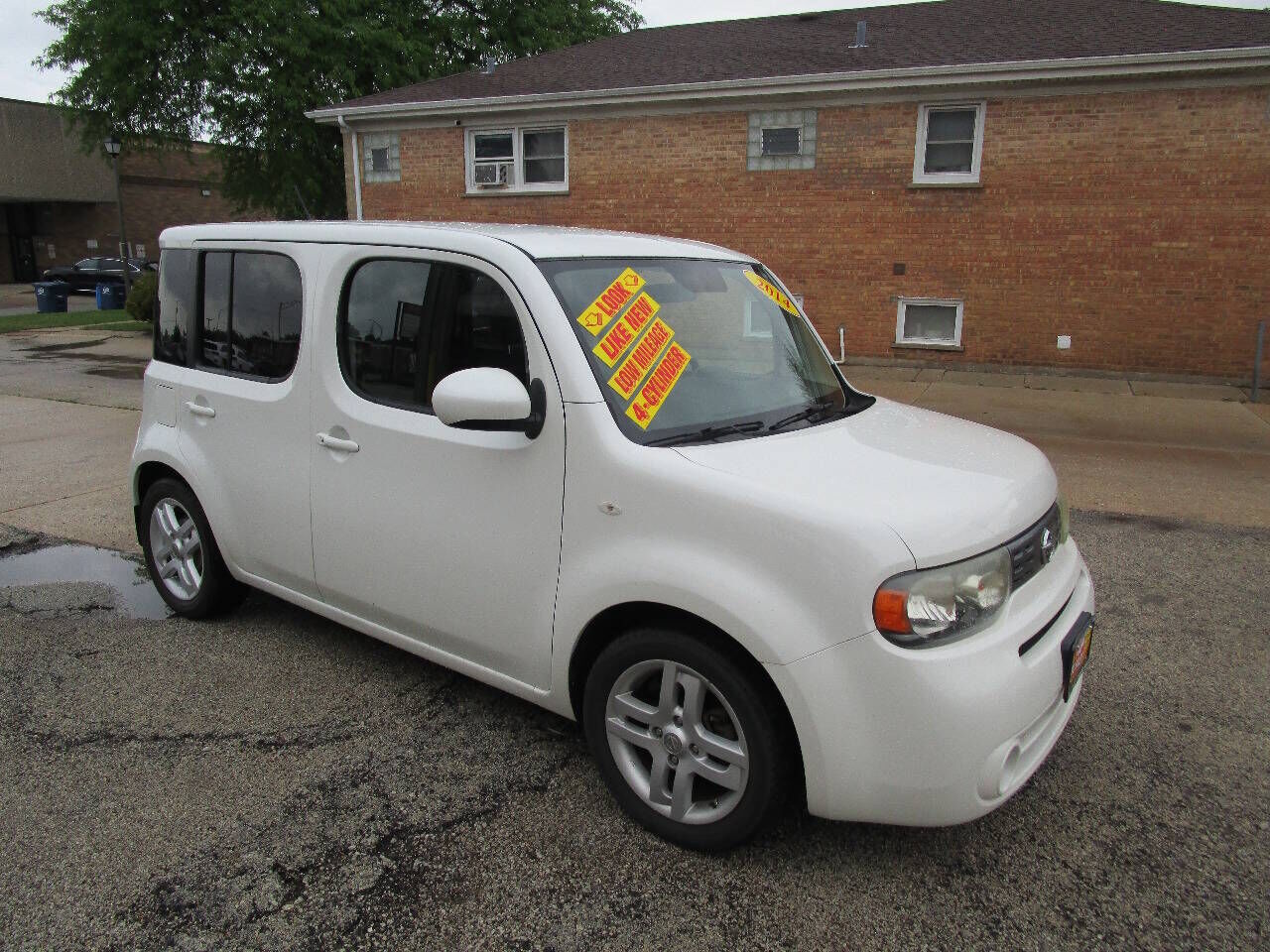 2014 NISSAN Cube