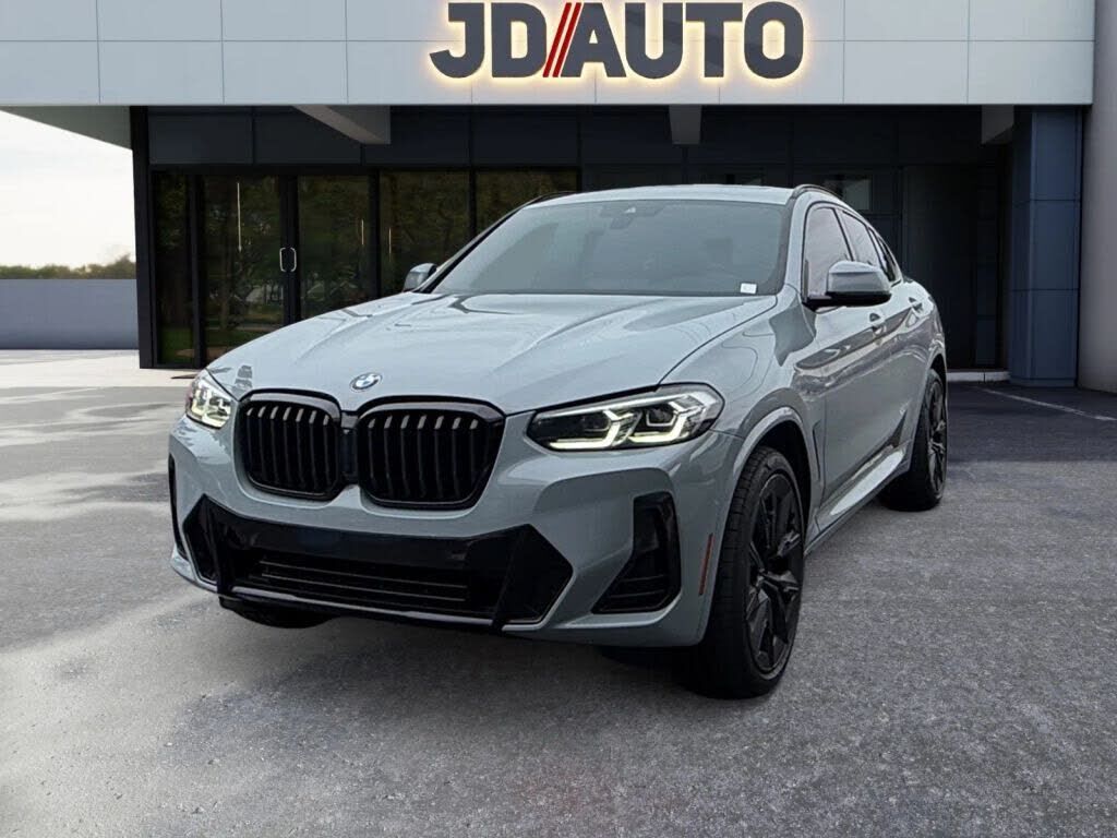 2022 BMW X4