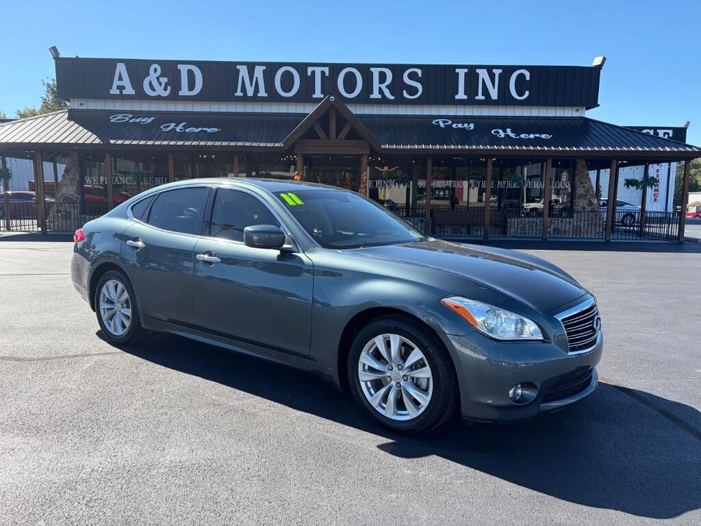 2011 INFINITI M37