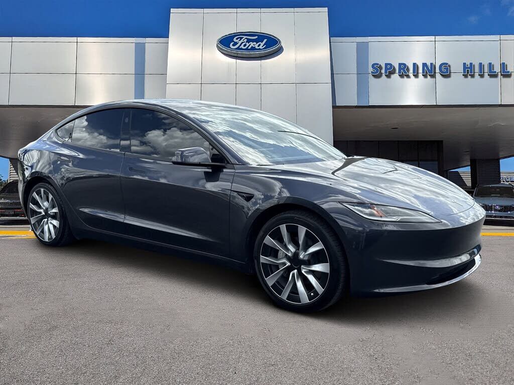 2024 TESLA Model 3