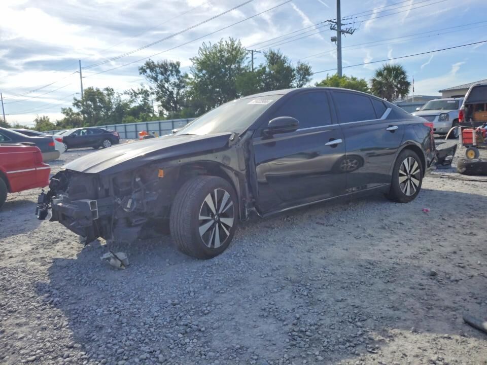 2020 NISSAN Altima