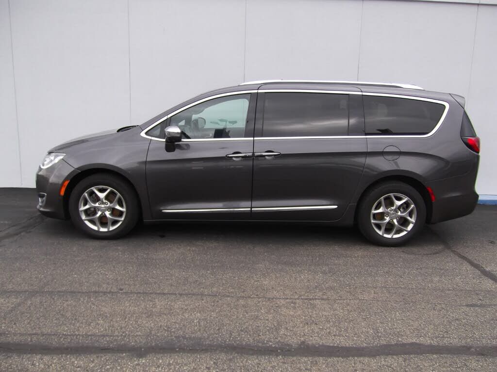 2020 CHRYSLER Pacifica