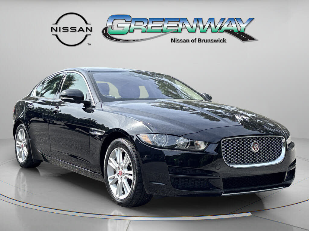 2017 JAGUAR XE