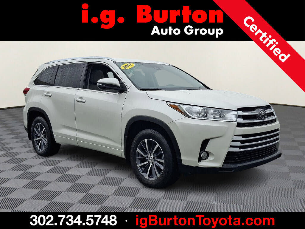2017 TOYOTA Highlander