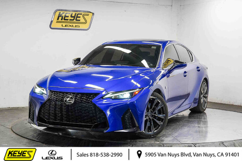 2021 LEXUS IS