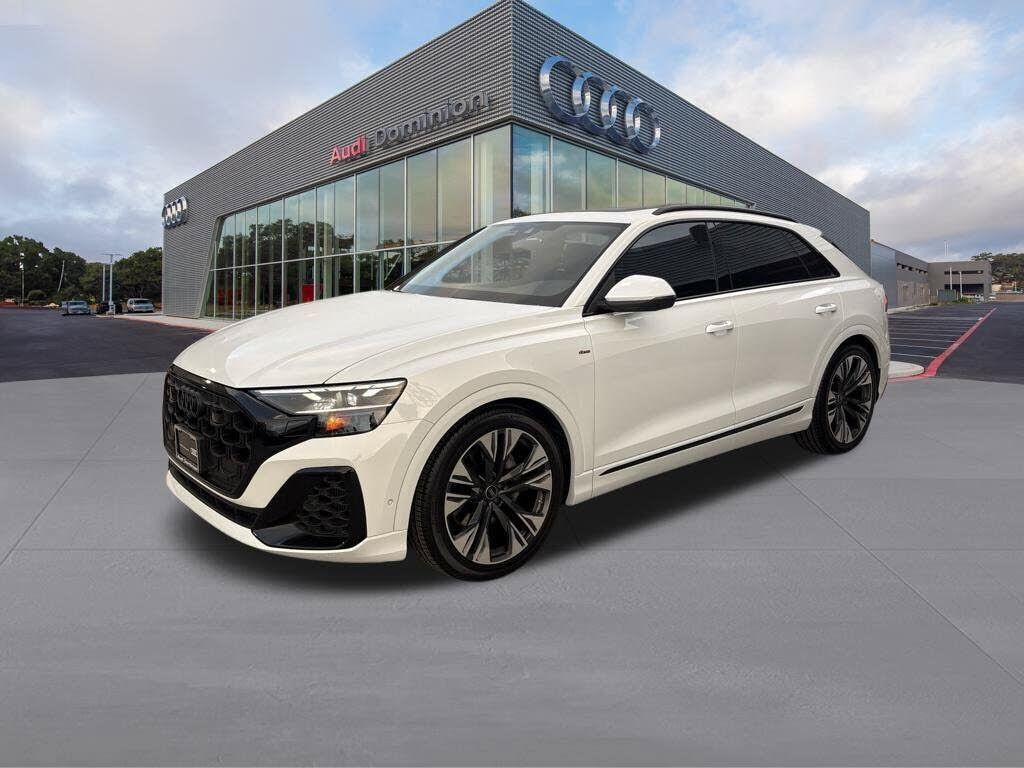 2026 AUDI Q8