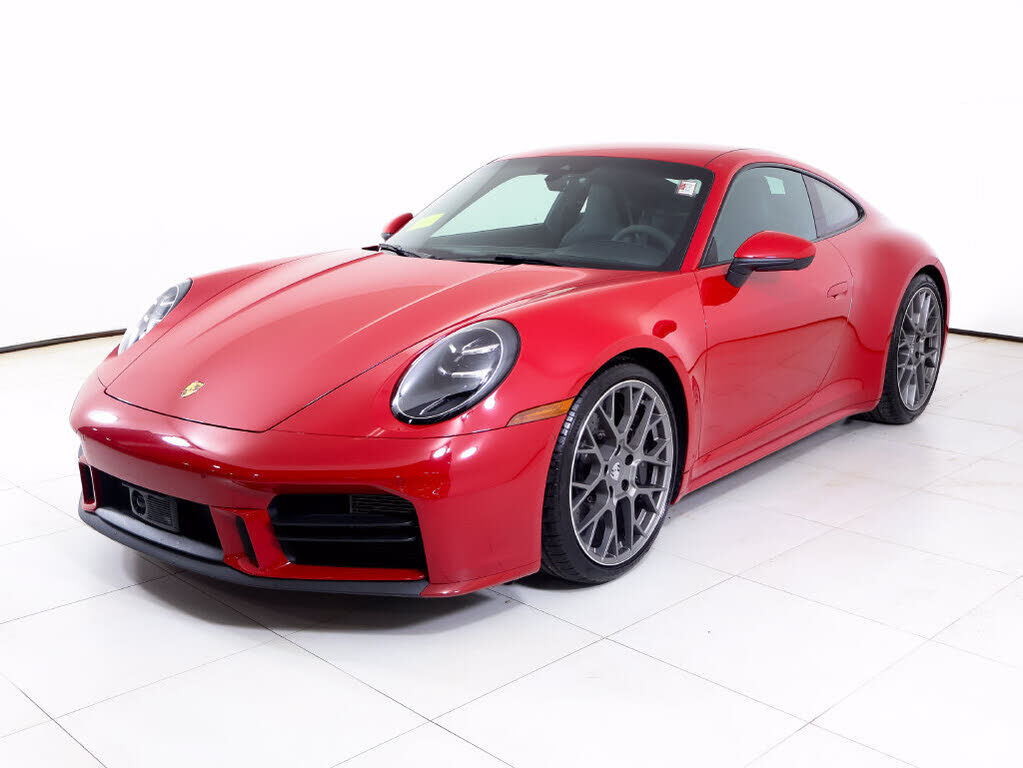 2025 PORSCHE 911