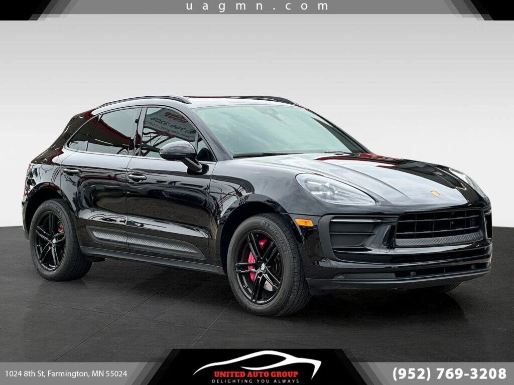 2022 PORSCHE Macan