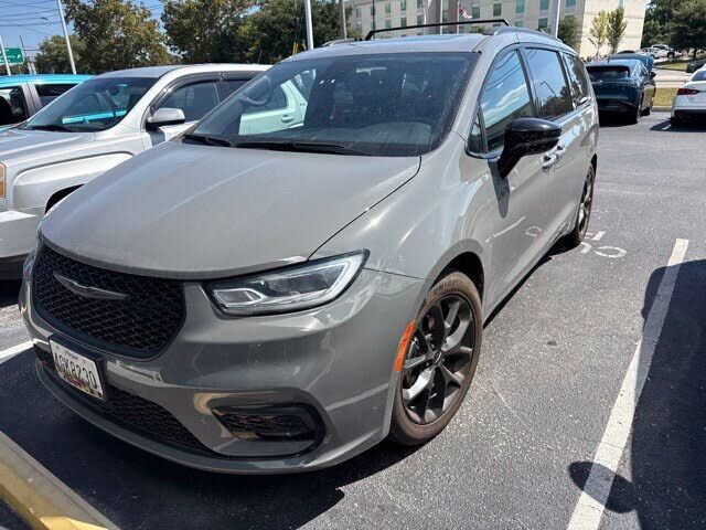 2025 CHRYSLER Pacifica