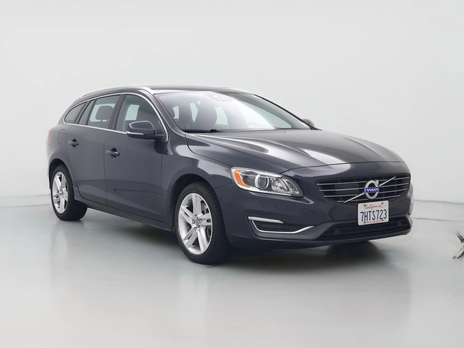 2015 VOLVO V60