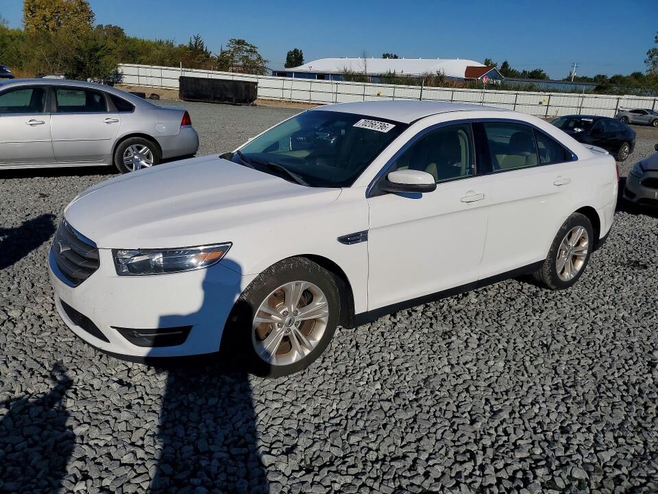 2015 FORD Taurus