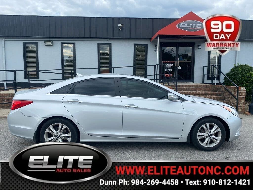 2011 HYUNDAI Sonata