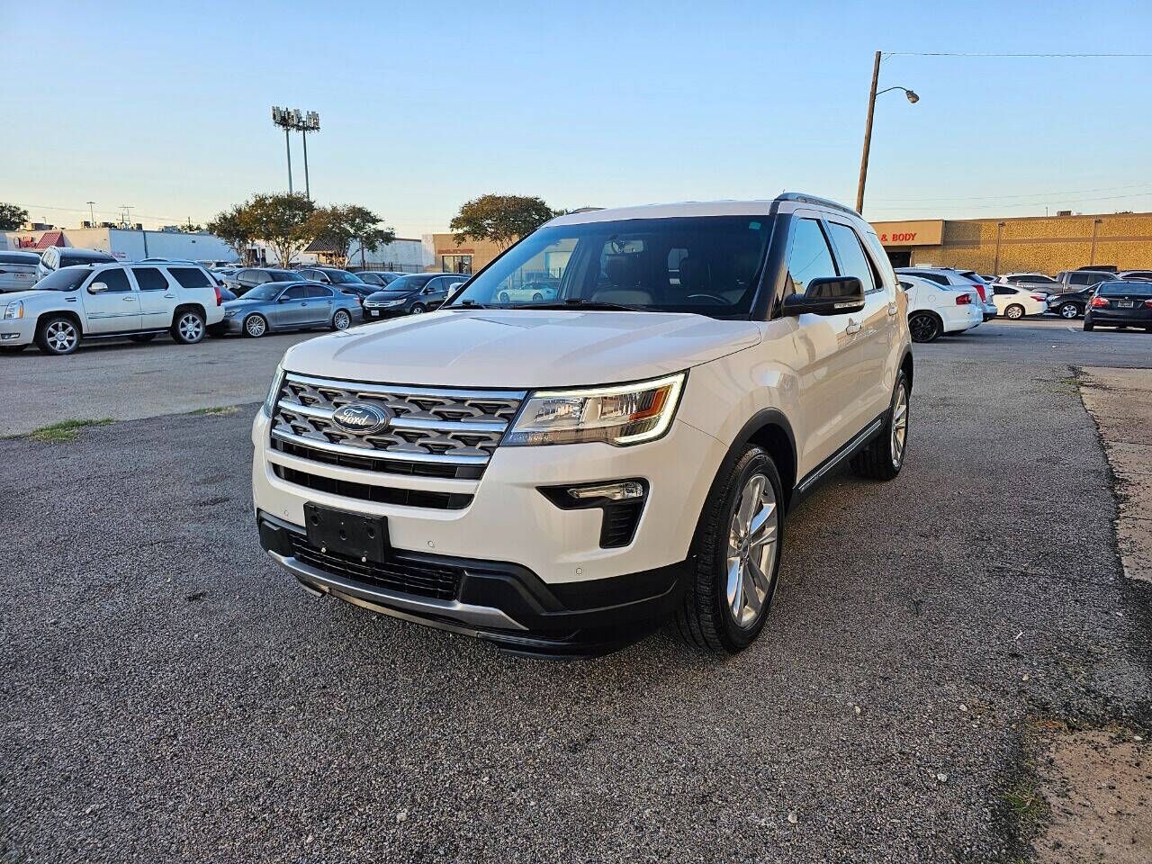 2018 FORD Explorer
