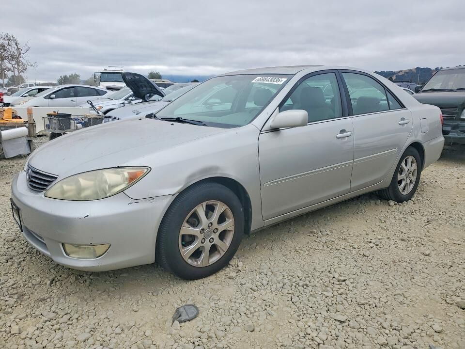 2005 TOYOTA Camry