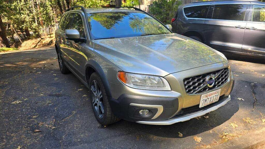 2015 VOLVO XC70