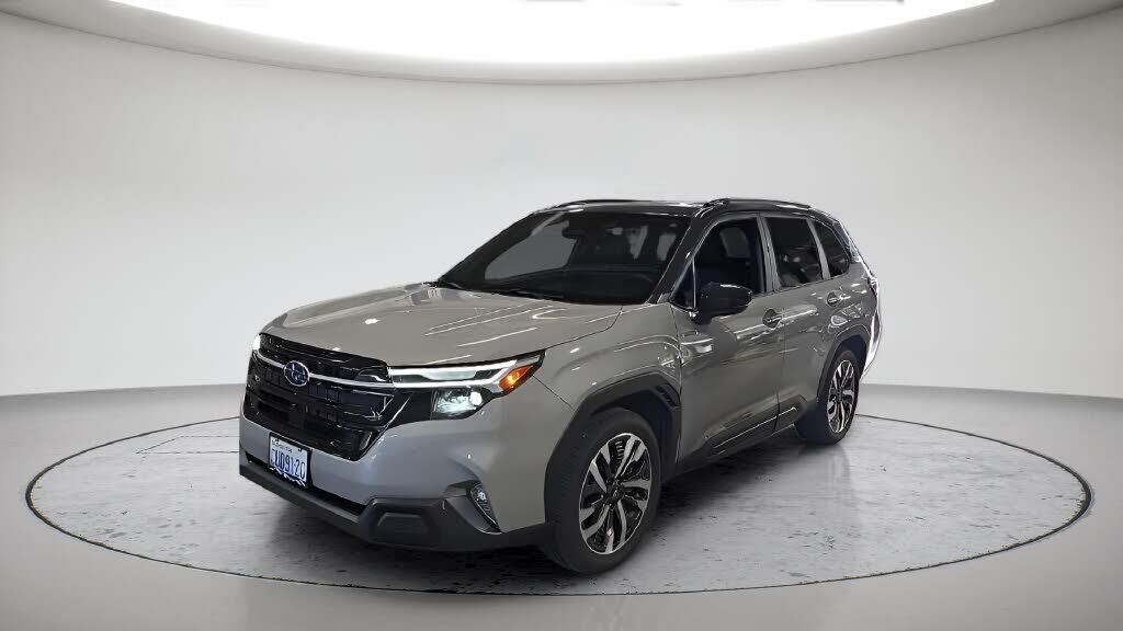 2025 SUBARU Forester