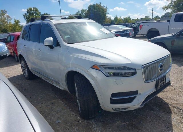 2016 VOLVO XC90