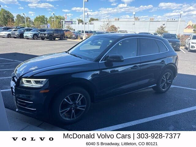 2020 AUDI Q5 e