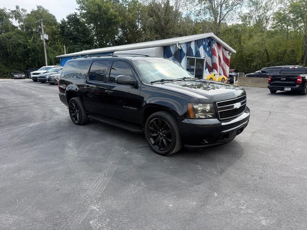 2011 CHEVROLET Suburban