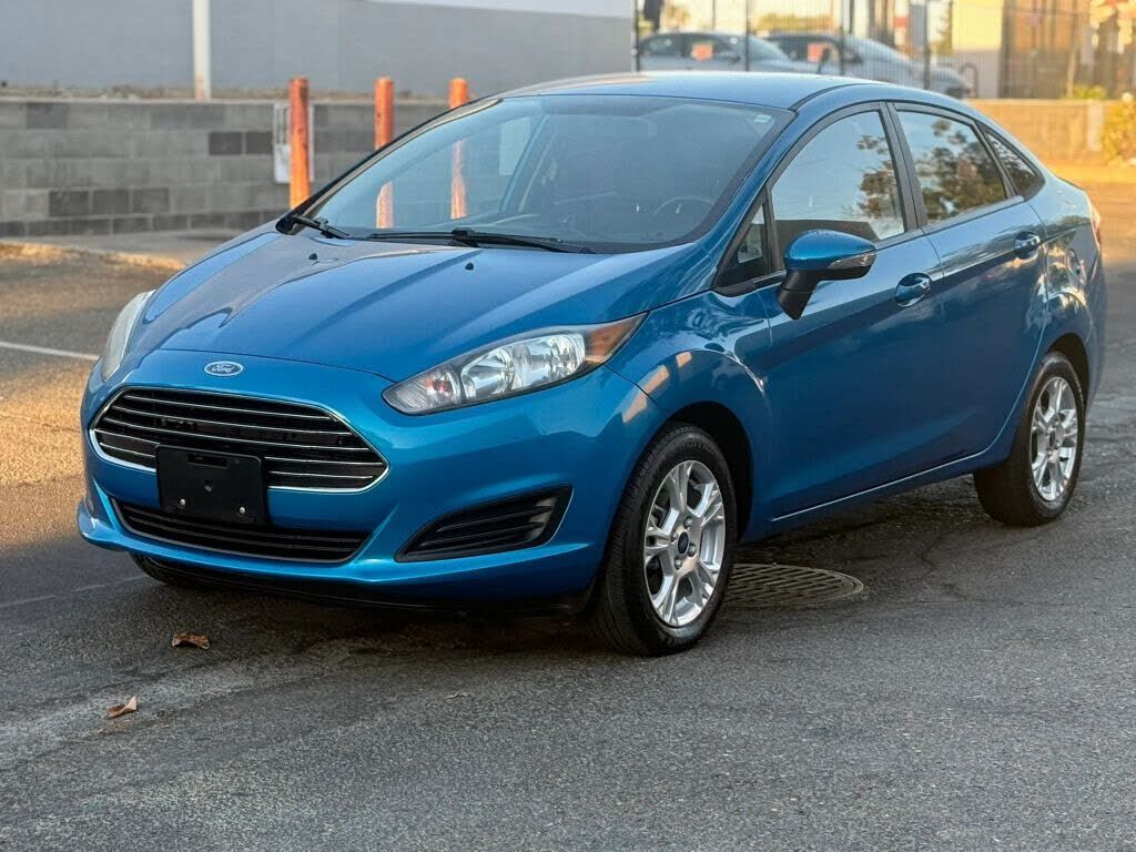 2015 FORD Fiesta