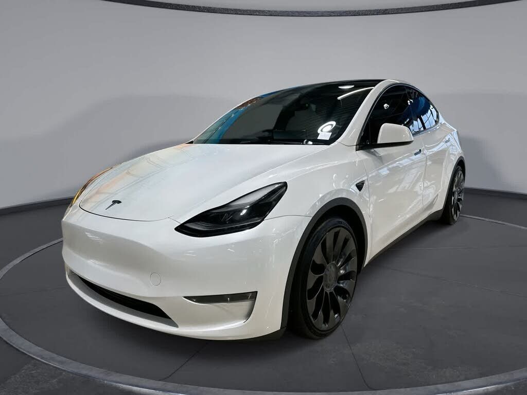 2023 TESLA Model Y