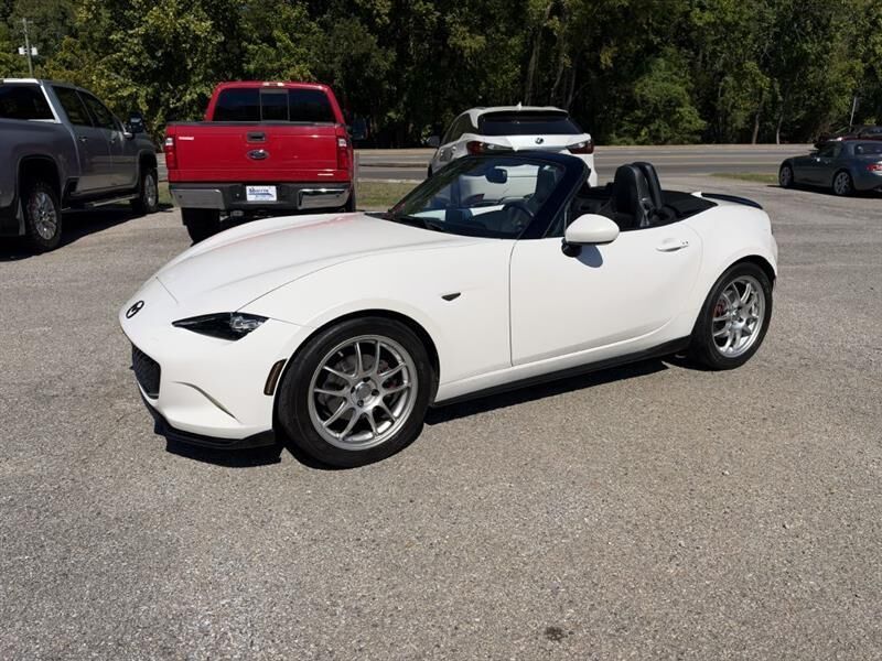 2022 MAZDA MX-5